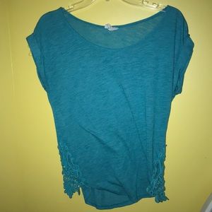 Pacsun/LA hearts blue t-shirt w/lace detailing